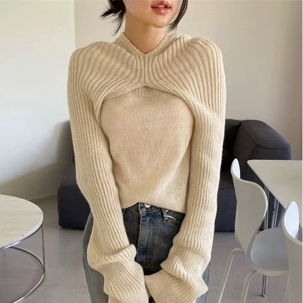 2点セット　ショート丈フードニットTOPS＆キャミソール