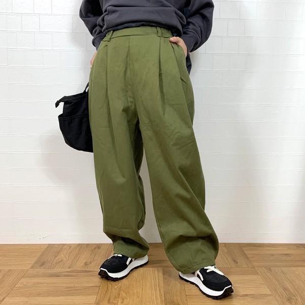 【2024新作】ツイルタックパンツ　綿　ワイドパンツ　体型カバー