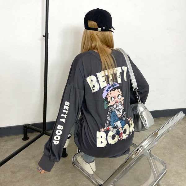 【2025新作】BETTYBOOPショルダーロゴロンT　ベティちゃん　長袖　ビッグT　オーバーシルエット
