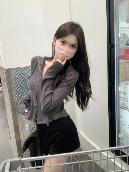 ショートダブルジップパーカー/ボディーラインパーカー/セクシースタイル