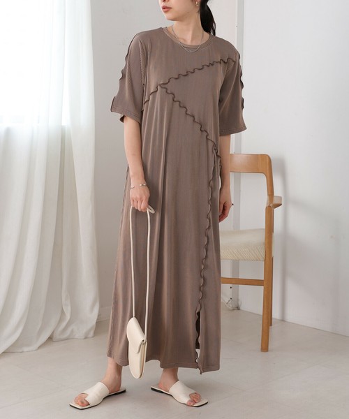 【SALE】メロウ切替ストライププリーツワンピース◇ランダムなメロウ切替が目を引くワンピース