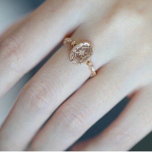Vintage Floral Oval Ring
