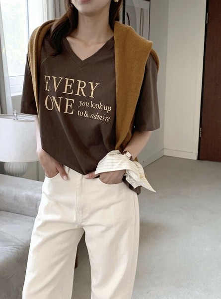 【2025秋冬新作】EVERY VネックTシャツ