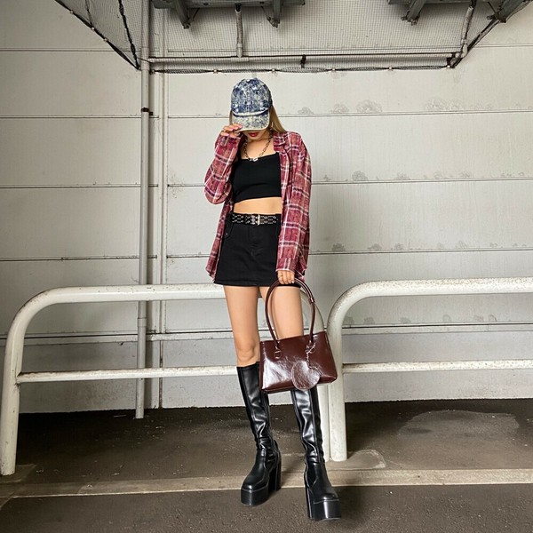 【再入荷】【2025新作】ストーンチェックシャツ　ネルシャツ　羽織り　ラインストーン　ゆったり　秋服