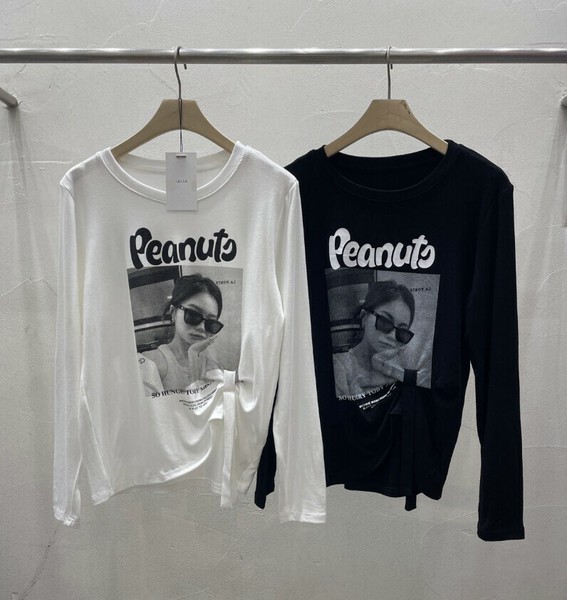 【2025秋冬新作】紐デザインフォトグラフィックT