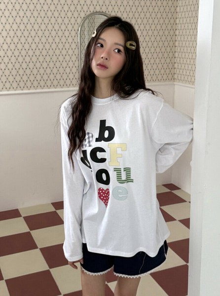 【2025秋冬新作】デジタルアルファベットロングスリーブカットソー