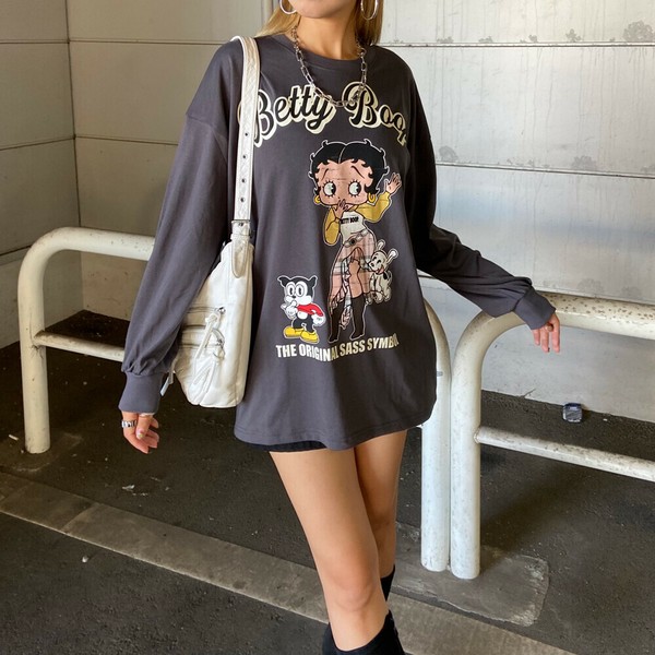 【2025新作】BETTY BOOPビッグロンT　ベティちゃん　キャラクター　プリント　bigT　長袖　秋服