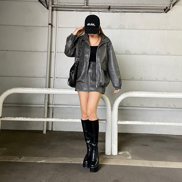 【2026新作】合成皮革ジャケット・スカートセットアップ　上下セット　2点セット　フェイクレザー