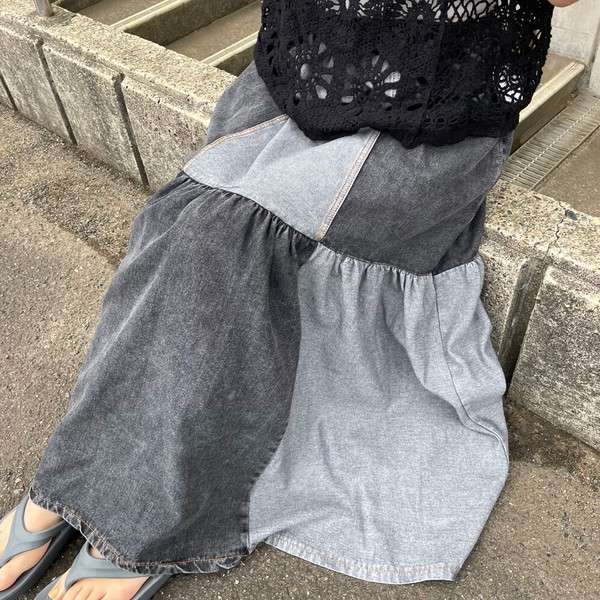 【2026新作】デニム配色スカート　フレア　ロング　ワイド　ゆったり　体型カバー　大人　ナチュラル